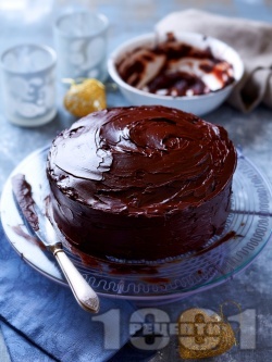 Торта Негърче с шоколадова глазура - снимка на рецептата